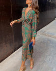 Harper™ | Elegant dress with long sleeves and floral print