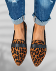 SELENA / SLEEK TOE LOAFERS