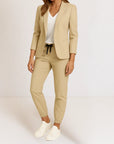 Beatrice | Modern Elegance in a Comfortable Suit
