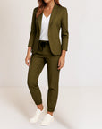 Beatrice | Modern Elegance in a Comfortable Suit