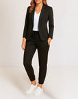 Beatrice | Modern Elegance in a Comfortable Suit