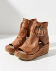 Claria – Orthopedic Handmade Sandals for Everyday Comfort