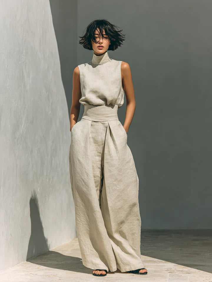 Flor™ | Minimalist set featuring a sleeveless blouse and wide-leg pants in cotton and linen for women