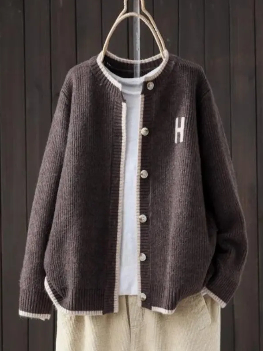 Helene | Classic Cardigan