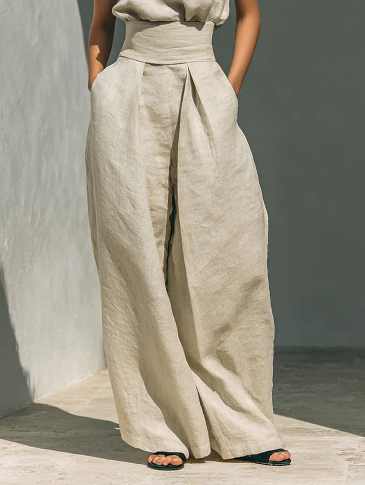 Flor™ | Minimalist set featuring a sleeveless blouse and wide-leg pants in cotton and linen for women