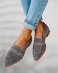 SELENA / SLEEK TOE LOAFERS