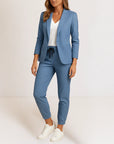 Beatrice | Modern Elegance in a Comfortable Suit