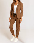 Beatrice | Modern Elegance in a Comfortable Suit