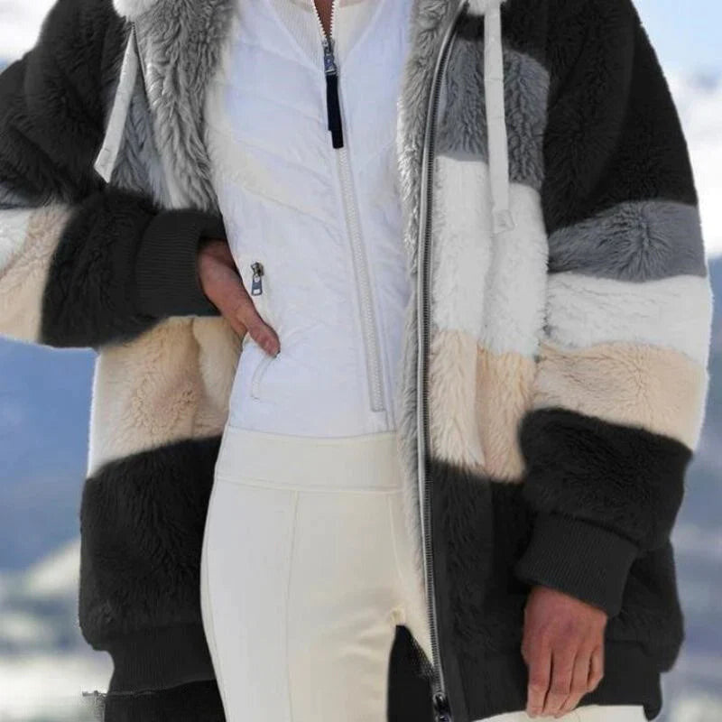 Alice – Cozy Tweed Hooded Jacket with Wool Lining