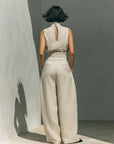 Flor™ | Minimalist set featuring a sleeveless blouse and wide-leg pants in cotton and linen for women