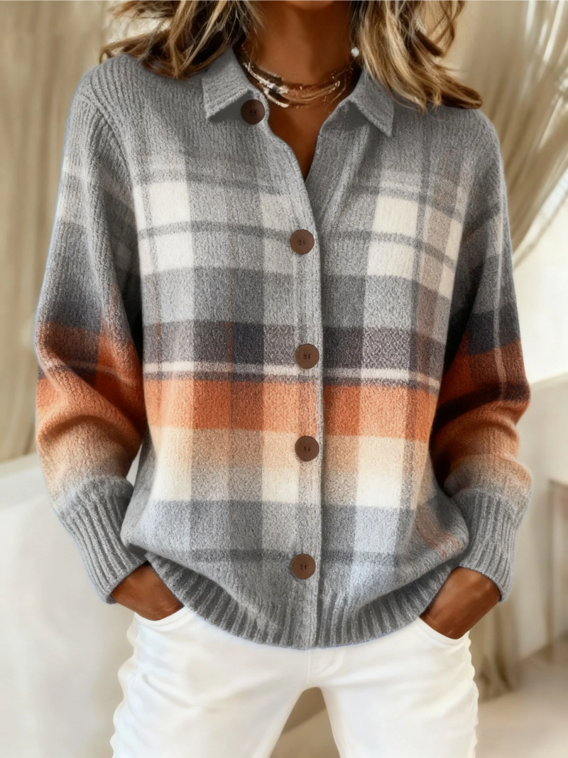 Elena – Checkered knit blouse in soft shades