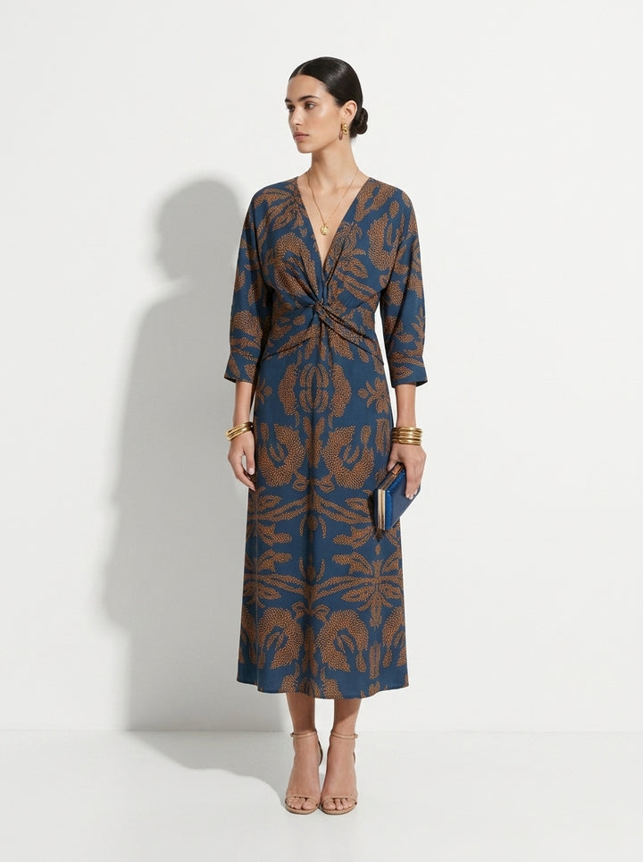 Harper™ | Elegant dress with long sleeves and floral print