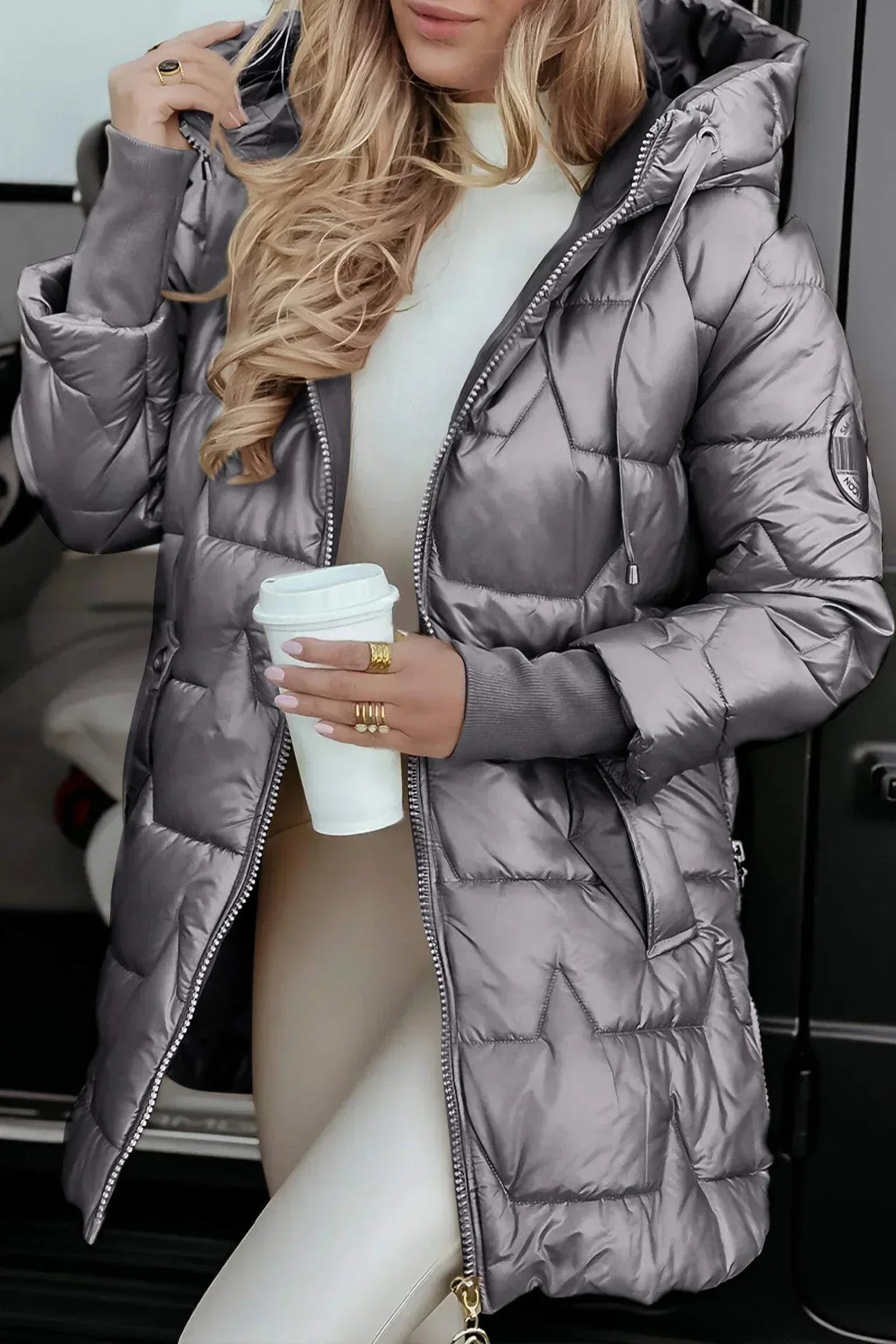 Lina | Long, warm quilted jacket with generous hood